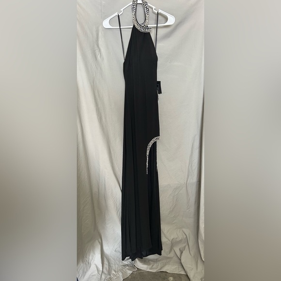 Mac Duggal 26533 NWOT HIGH SLIT HALTER GOWN W/ RHINESTONE ACCENTS - Picture 4 of 8